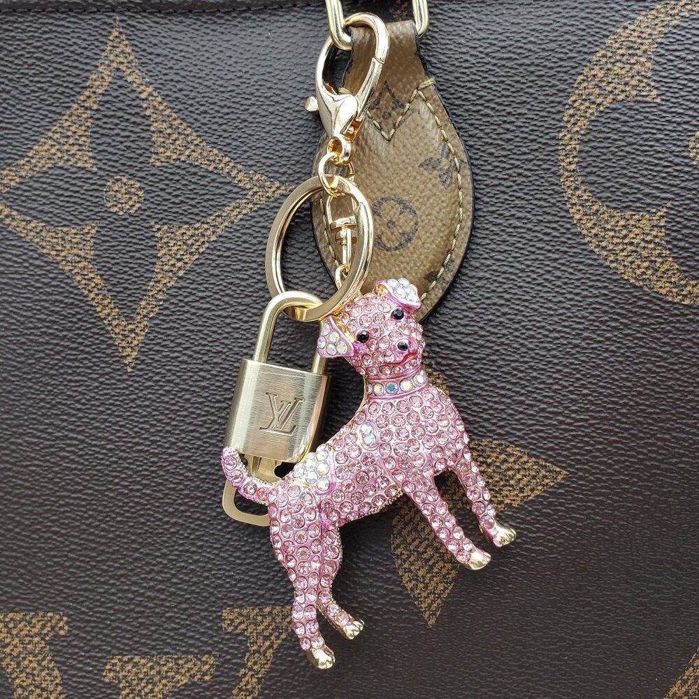 LV Gold Padlock 🔑 Authentic Louis Vuitton Charm + Unbranded Dog Keychain - Picture 10 of 10